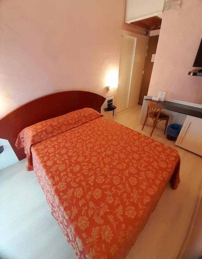 Hotel Continental Turijn Buitenkant foto
